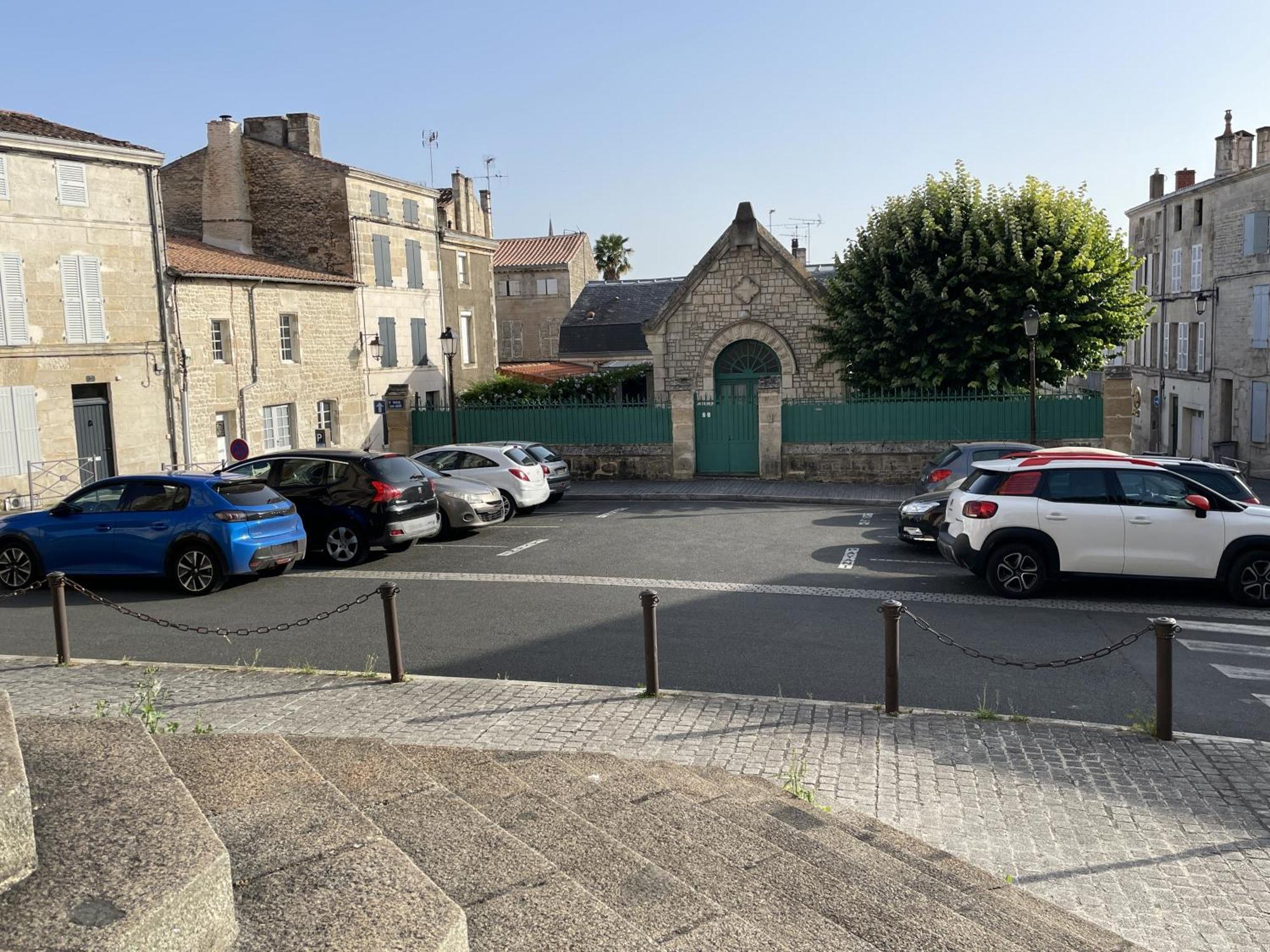 Chez Jean-Yves Et Zoe - La Dolce Vita - Au Calme, Tres Propre, Proche Parkings Niort Exterior foto